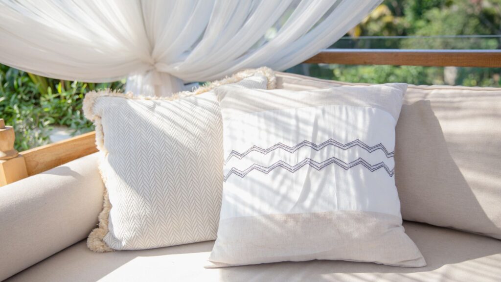cushions 